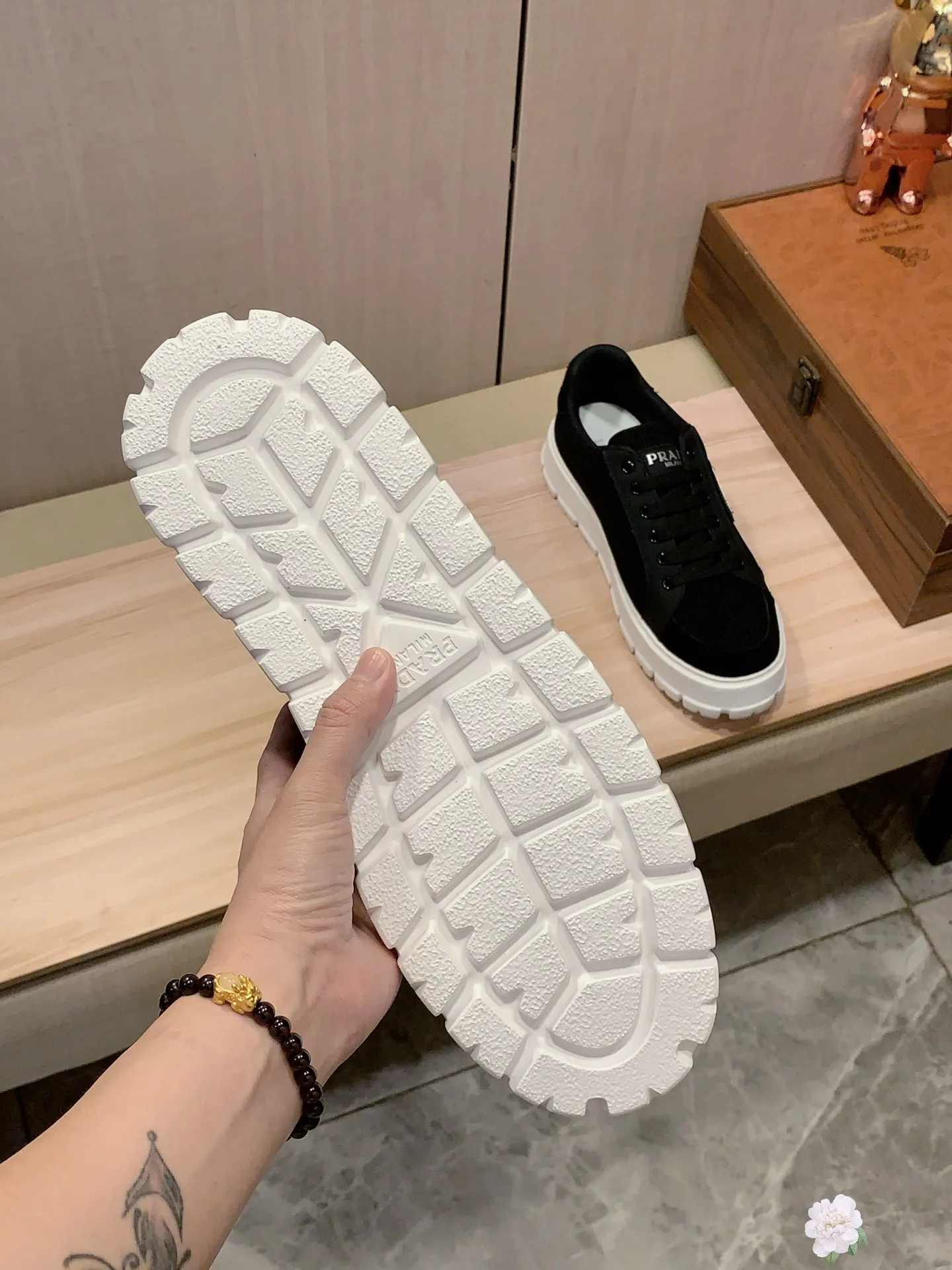 Men's Men's Shoes💰442💰💰🎩🎩[Lightning][Lightning] "PRADA*" The latest and most popular casual shoes, top brand [seduce] luxury ~ purchasing agency, top quality ~. [Strong] The upper is made of imported breathable and polished cowhide material ➕ Breathable sheepskin feet (•) with fine workmanship. Original stylish and stylish soft rubber wear-resistant and non-slip outsole, light and comfortable on the feet, the real thing looks better when photographed, 305: code: 38-44, 3️⃣ colors selected